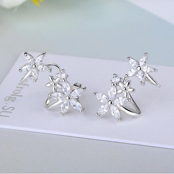 NEW 925 Sterling Silver Diamond Flower Earrings B - Picture 8 of 9